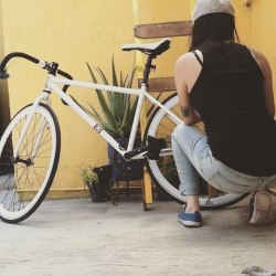 nanrifologic:  Yo yo yo … #fixie #fixedgear