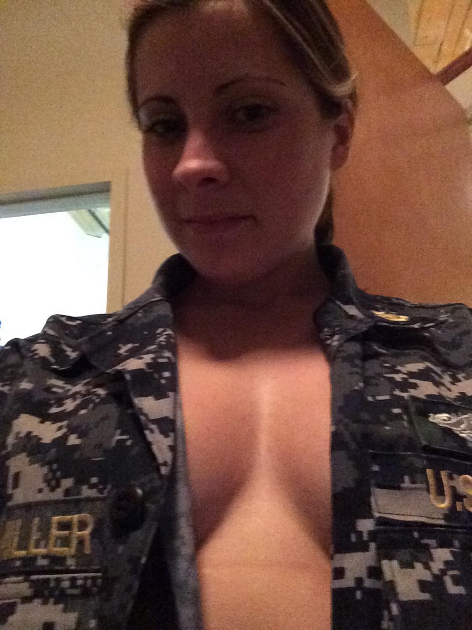 misc-pleasures:  mymarinemind:  And a pretty Navy Gal for my buddy B-Dub that helps