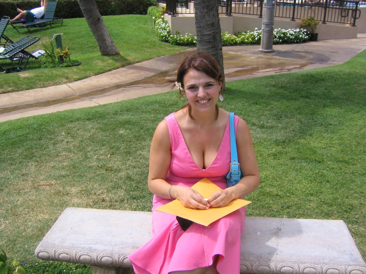 qqaassdd:mature-women-posts:  MILFS - MATURES - COUGARS - GRANNIES        (via TumbleOn)