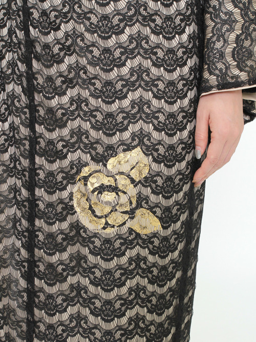 Black lace kimono with golden roses, by Double MaisonI kinda like lace used for haori coats. But who