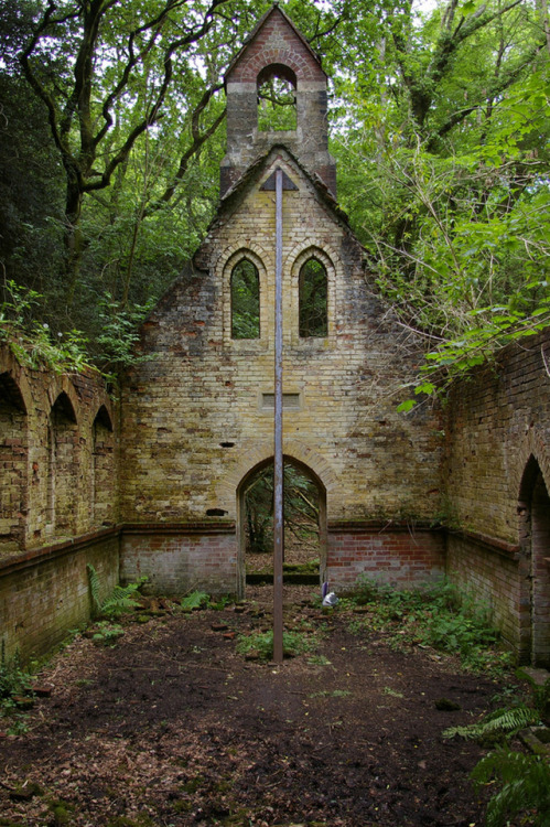 ruinationstation: Bedham Church - West Sussex, UK