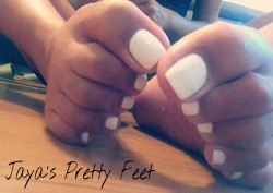 jayasprettyfeet:  Get to know my feet;)