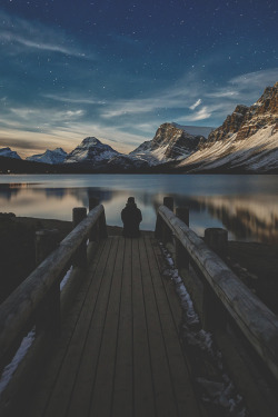 visualechoess:  Pier at night by: Pacoconesa