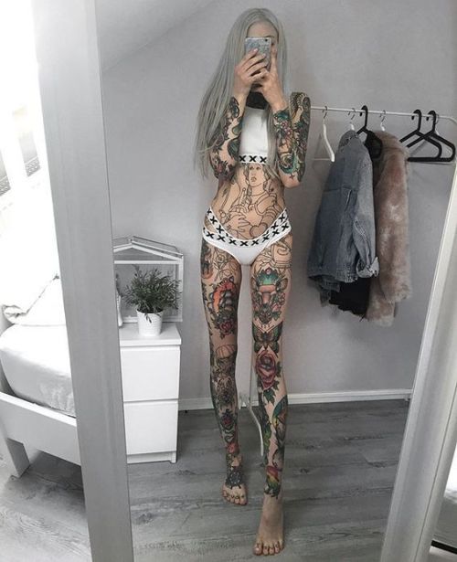 girls-fr0m-hell: internetxdoll