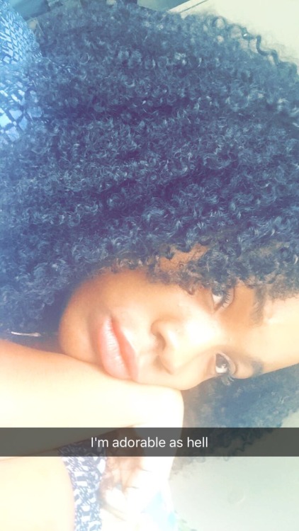 ais4antjuanette:snapchat selfies&gt; regular selfies sc: weirdcurlsss