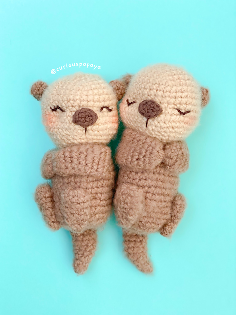 Free Crochet Pattern - Sea Otters – curiouspapaya