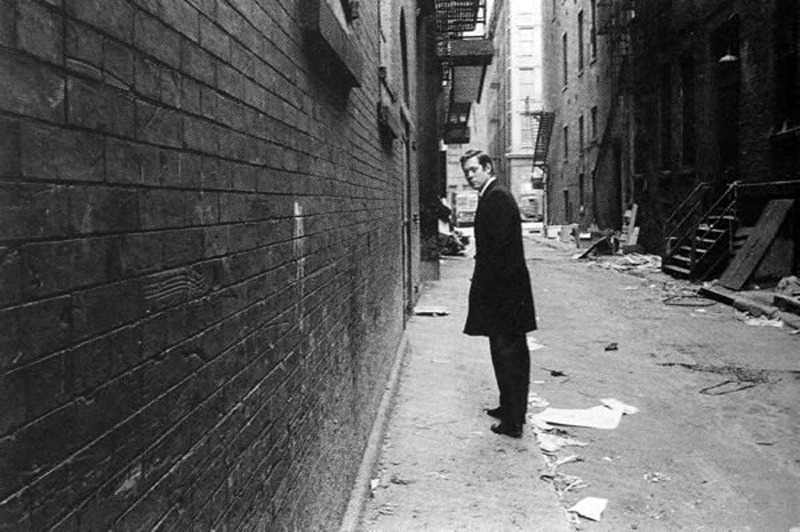 likeafieldmouse:  Duane Michals - Chance Meeting (1970) 