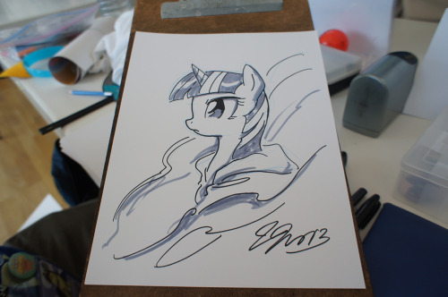 bakpony:  JJ’s sketches from Gala Con 2013. Part  1/5.  My good friend Bak took photos of all my Pics! Here they are!