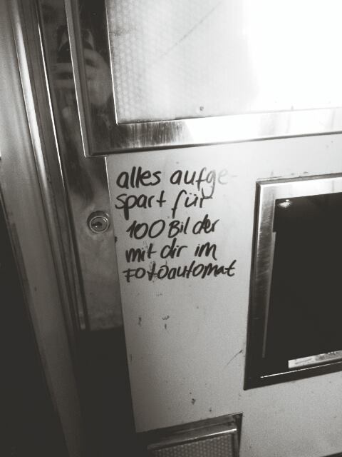 hunted-deer:  photoautomat x warschauer straße x berlin. 