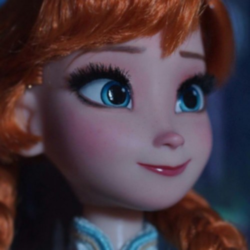 Close up. LE Anna doll repaint. #disneydoll #dollrepaint #disneyfrozen
