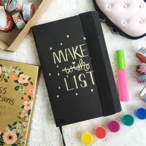 “MAKE A WISH LIST!”Hey everyone! Presenting you to my planner for 2016! *YEY* Since I could not find