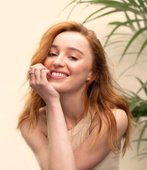 edwardslovelyelizabeth:Phoebe Dynevor photographed for WeDo/ Professional - Advocate for P