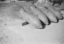 wehrmachtinternetmuseum:  Luftwaffe 1000 pounders. 