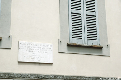 artschoolglasses:A plaque commemorating where Mozart stayed while visiting MilanMilan, Italy