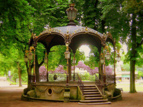 steampunktendencies:Bandstand at the Pepiniere Park, Nancy, France