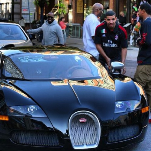 mish-ak:  DRAKE X MILAN❤️