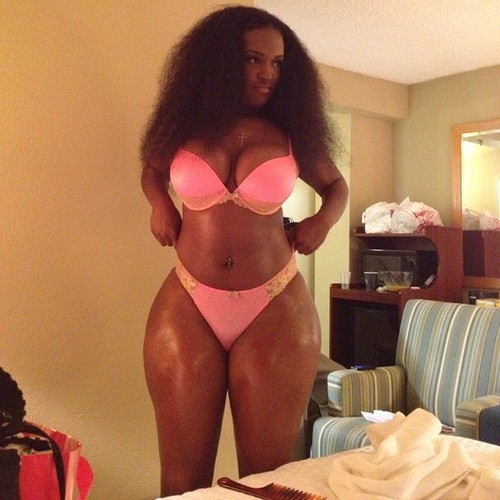 bighrd2:  dalandofmilkandhoney:  Ms. Damn  Ms Damn is sho nuff funky and musty looks like it.