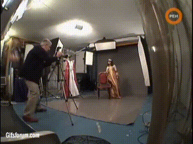 leftygoldberg:  December is Naked and Funny Gif Month at Lefty Goldberg’s B-Movie