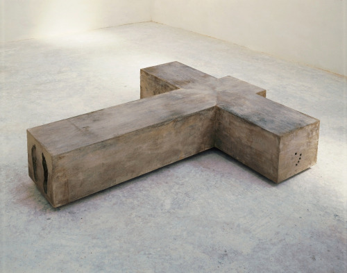 mentaltimetraveller:Antony Gormley, FLESH, 1990. Concrete. 36 x 198 x 174 cm. 