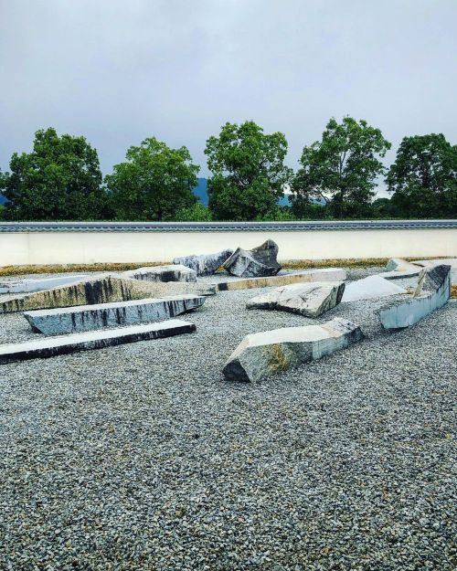 観音寺市斎場“燧望苑”庭園 [ 香川県観音寺市 ] ② Suiboen Sculpture Garden, Kanonji, Kagawa ーー世界的彫刻家イサム・ノグチの共同制作者 #和泉正敏 が作