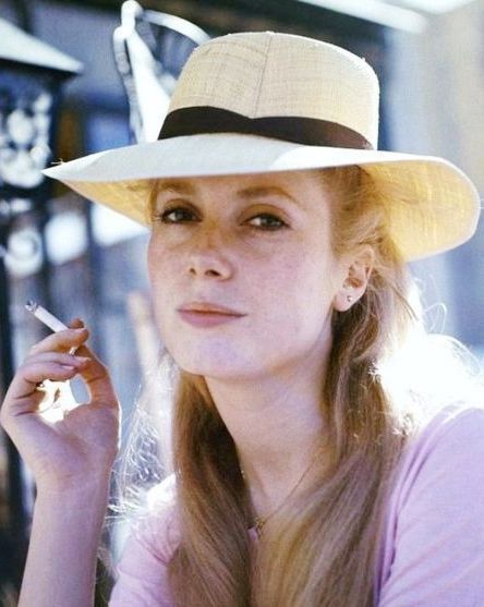 XXX ditirolez:    catherine deneuve   photo