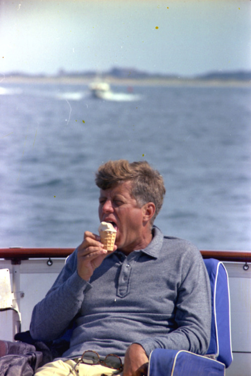 usnatarchives:Presidents love ice cream! Click photos for captions.The Scoop on National Ice Cream D