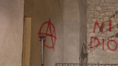 In April 2017 a church in Les Lloses, Catalonia was vandalised and painted and anarchist symbols.The