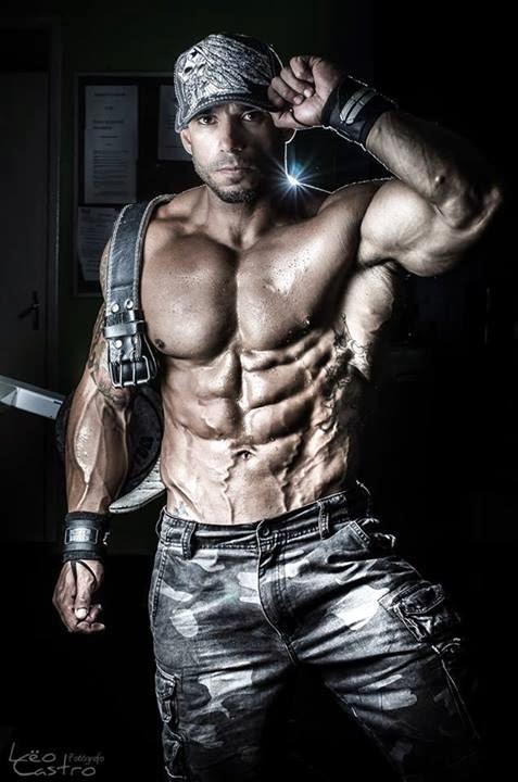 dominicanmen:  DOMINICAN.MEN