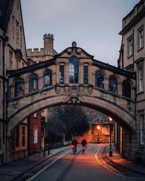 everything-thing: Oxford University || Joe Thomas