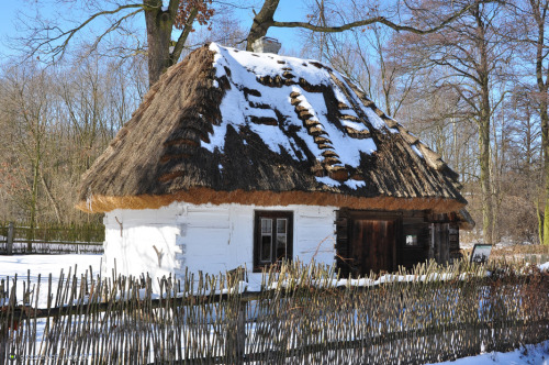 lamus-dworski:Skansen [folk museum] of the Radom region, Poland. Photos by Grazia.