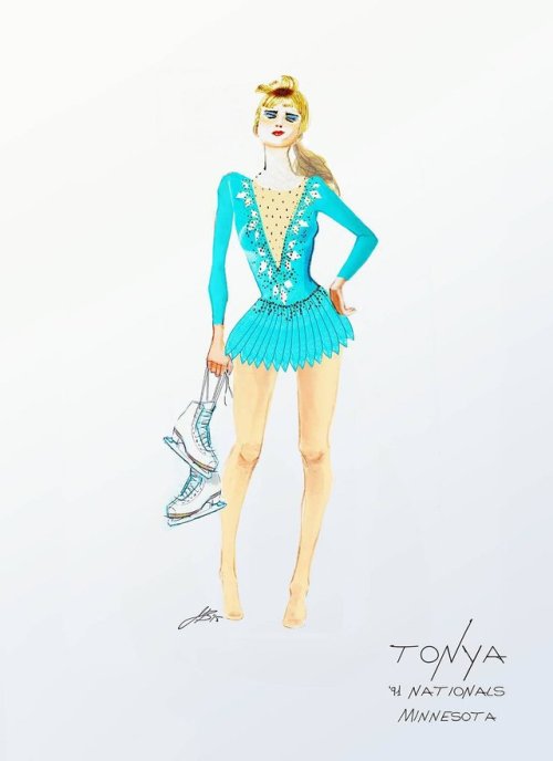 I, Tonya (2017) - Margot Robbie as Tonya Harding wearing a turquoise spandex skating costume embelli