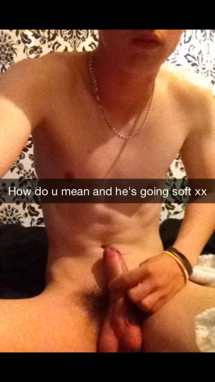 snapchatladsexposed:  More of this hotty 