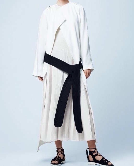 what-do-i-wear:Manuela Frey By Kerry Hallihan For Uk Elle March 2015