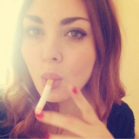 sexiest smoking girl