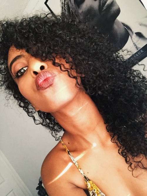 thatgirlsalina:  B L A C K O U T   a little nervous about this but s/o to melanin and god for the melanin  Gorgeous