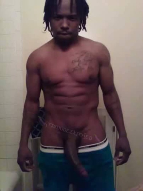 bigdick9in:  str8dudezxposed:  This is Lamar… porn pictures