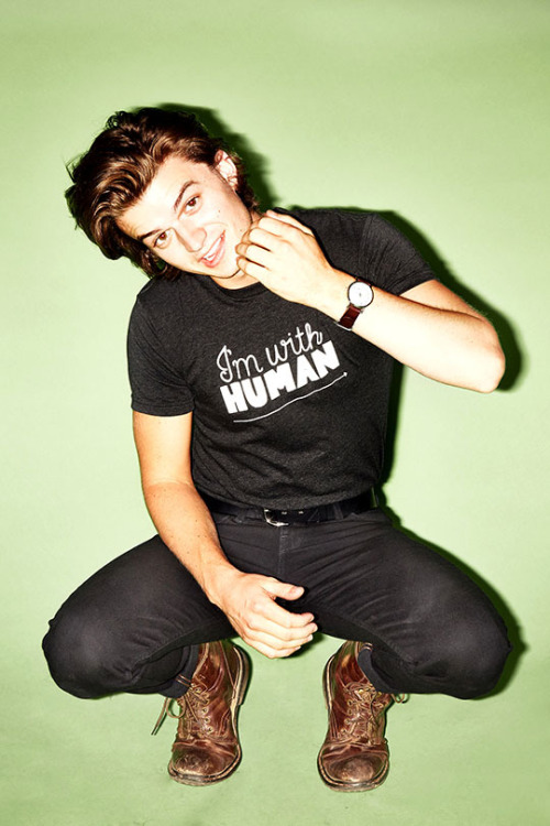 hotfamousmen:  Joe Keery