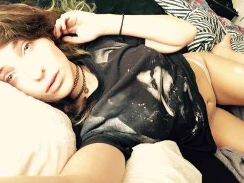 juicy–kitty:  My favorite type of stoned is the sleepy morning high.. ⛅️
