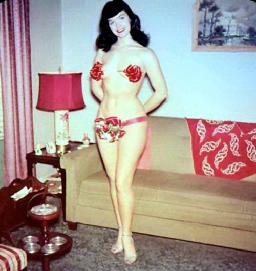 alternative-pinup:  Alternative Pinup girlPinup girl Twitter