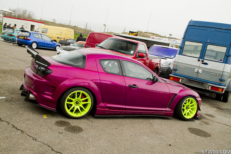 streetstance:  street stance  –socialq