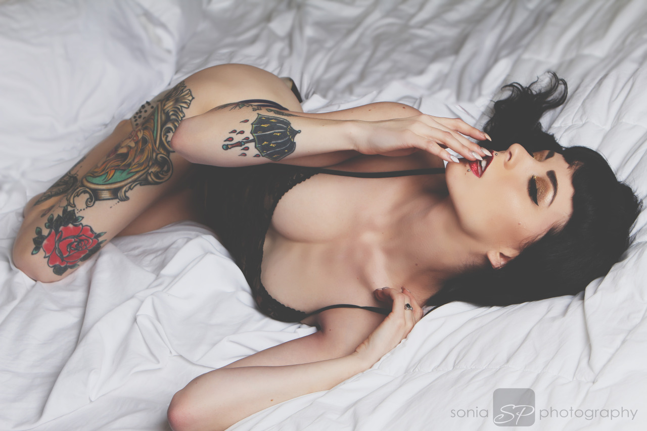 kaylarosalie:  Goodnight.