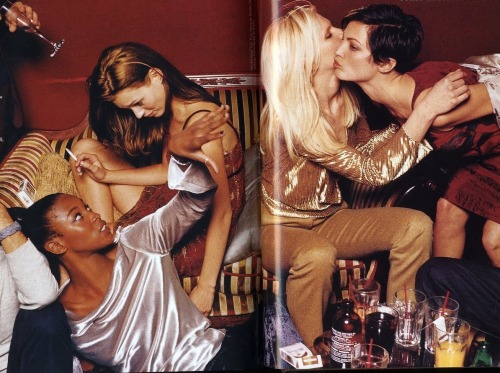 a-state-of-bliss:Vogue US Sept 1996 - Naomi Campbell, Kate Moss, Christina Kruse & Chandra North