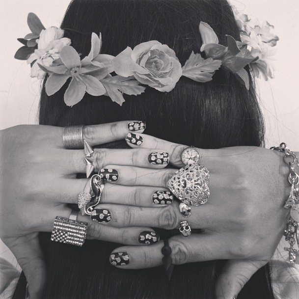 tbdressfashion:  rings: [1]   [2]   [3]   [4]   [5] bracelets: [1]   [2]  