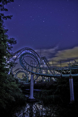 destroyed-and-abandoned:  Spin, Roller Coaster