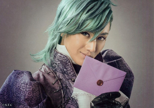 Ota Motohiro as Einsatz| trading bromidefor Gekidan Shining Masquerade Mirage 