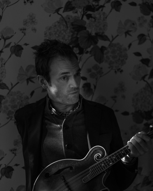 kjphotos:Had a fun portrait shoot with Musician Chris Thile at his home for the new issue of Garden 