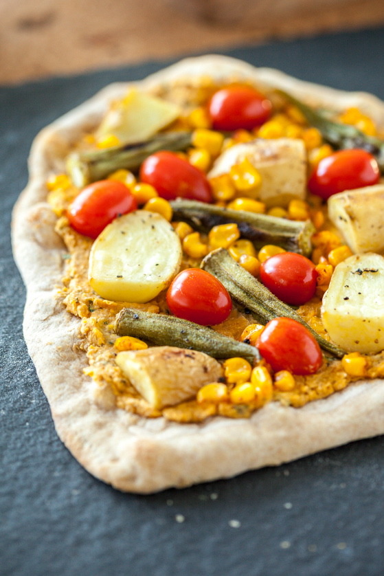veganrecipecollection:  (via Smoky Sweet Corn Pizza with Roasted Okra &amp; Potato