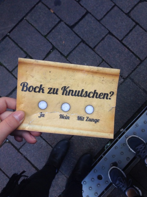 unendlicheliebezudir:  mit zunge! 