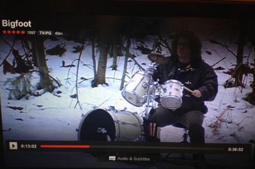 schnellergeist:schnellergeist:schnellergeist:watchin a sasquatch doc n this guy just randomly plays 