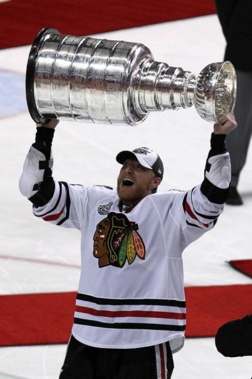 88blackhawksgirl:  1 more win boys , tonight is the night.. It’s now or never.  Play hard Skate hard  And let’s have a 2010 repeat  And bring the cup back home to Chicago    Believe in the Blackhawks ❤😭